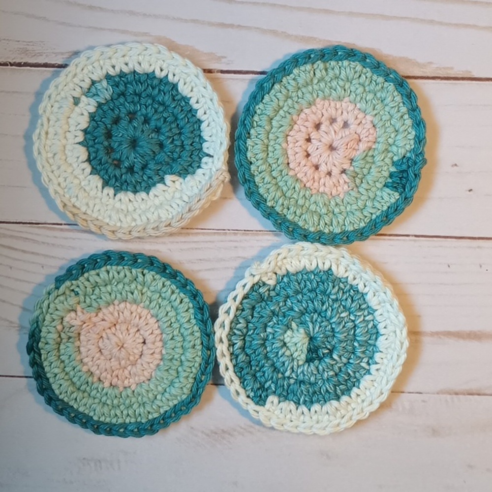 Handmade Cotton Facial Rounds - Picture 2 of 4